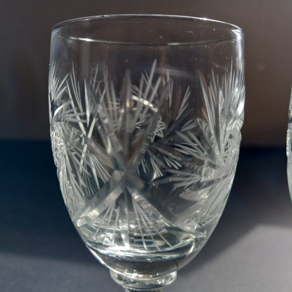 Crystal Liqueur Glasses Set of 4 Vintage Pinwheel Tulip Stemmed Glasses - Picture 5 of 9